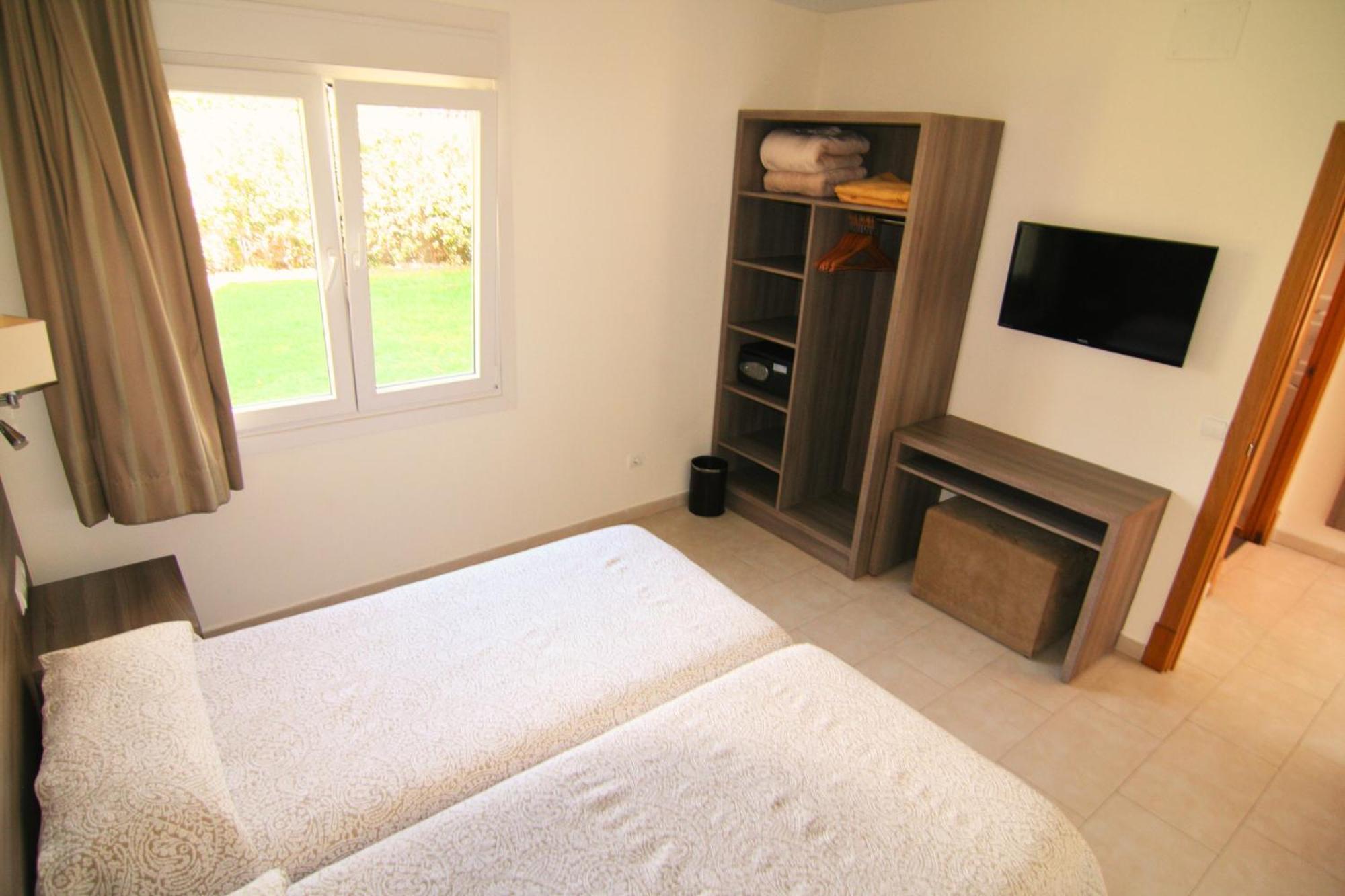 Cabot Tres Torres Apartamentos Плая де Палма Екстериор снимка