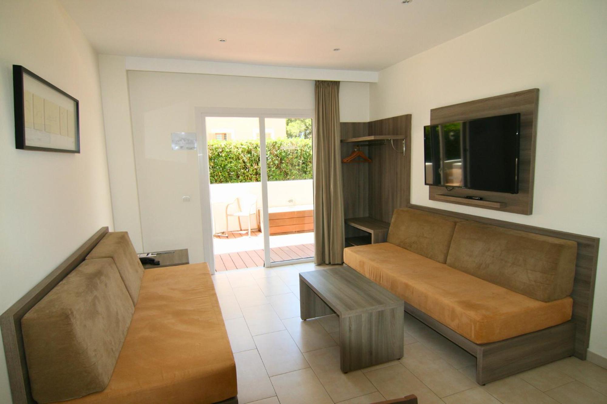 Cabot Tres Torres Apartamentos Плая де Палма Екстериор снимка