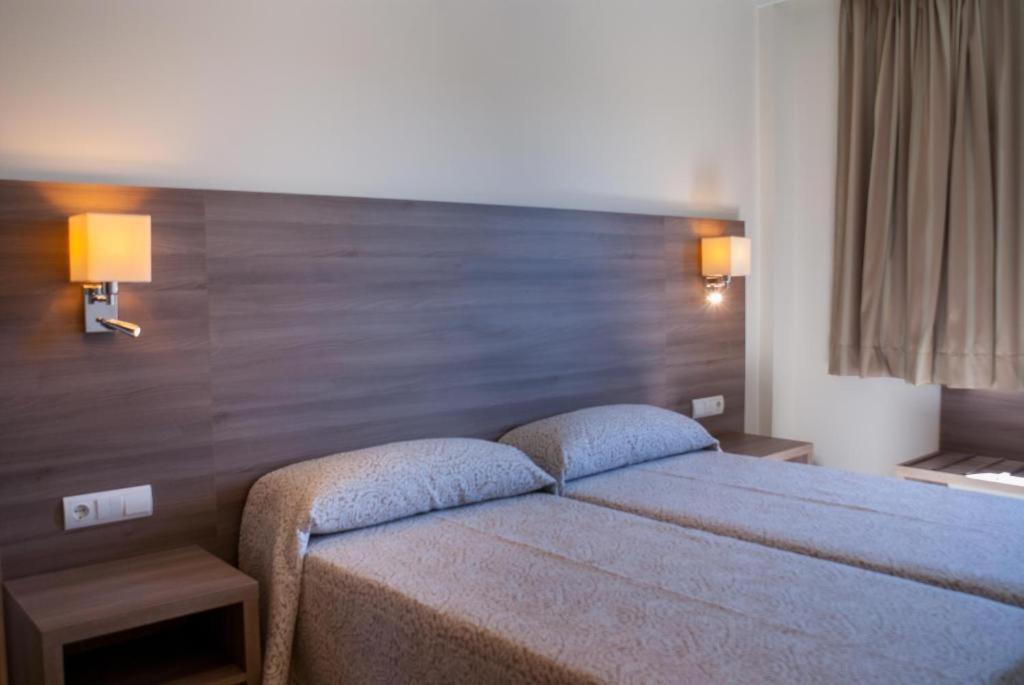 Cabot Tres Torres Apartamentos Плая де Палма Екстериор снимка